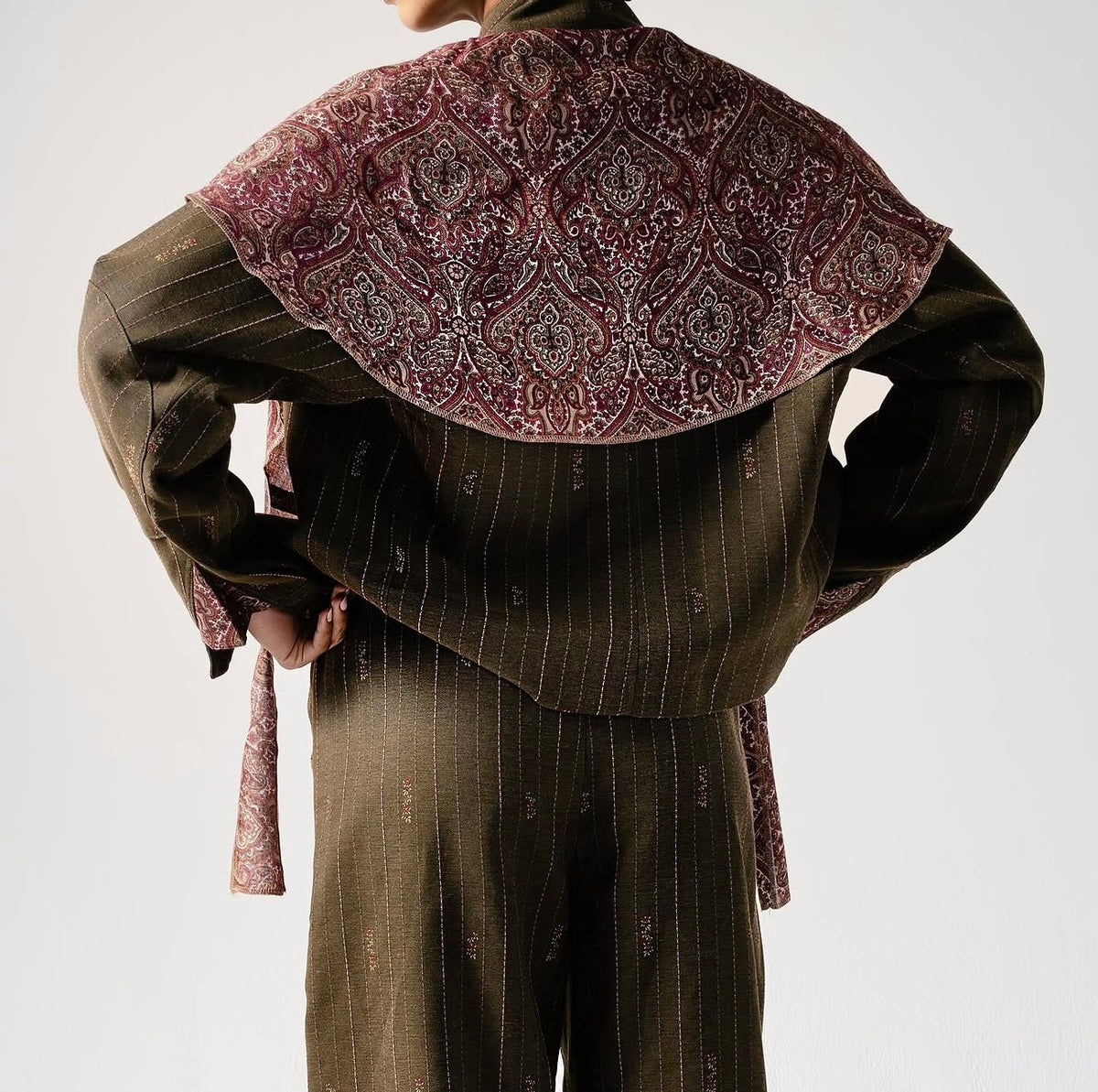 THE RETRO PAISLEY JACKET