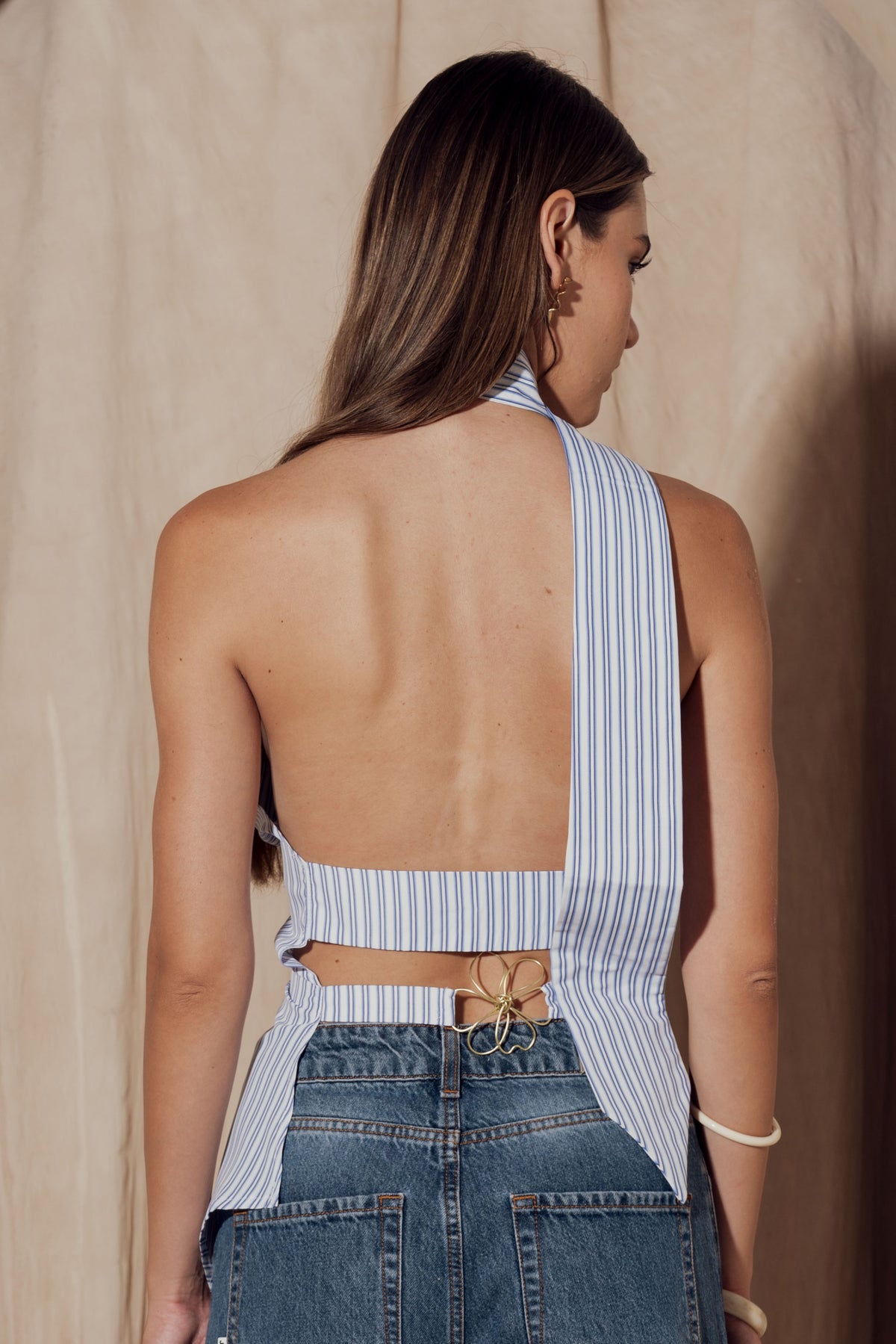 TWISTED SHIRT
